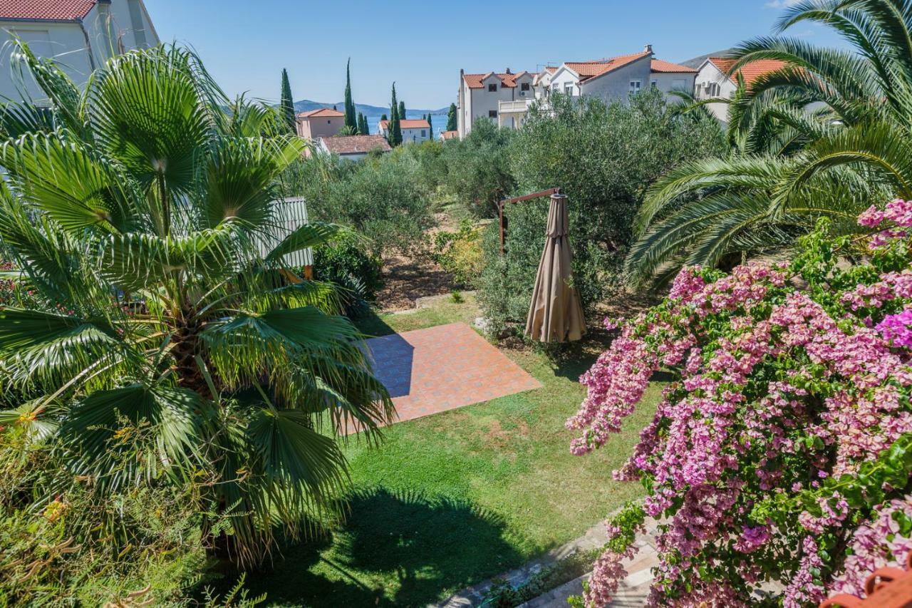 Oaza Mira Villa Trogir Exteriör bild